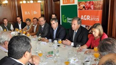 Tras el tiroteo entre el Gobierno y SRA, Scioli propulsa el diálogo con entidades agropecuarias