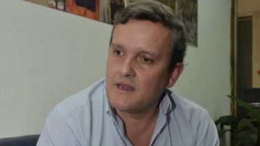 Alertan que "Argentina está inundada de dólares de deuda"