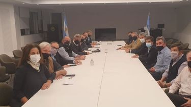 La Mesa de Enlace y CAA acordaron promover la producción y las inversiones en el agro