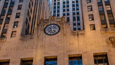 Bajas para la soja y el maíz en Chicago