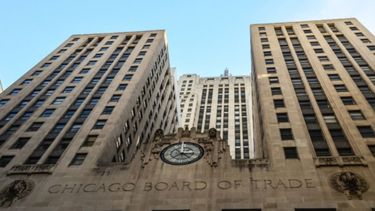 La soja y el maíz terminaron con números negativos en Chicago