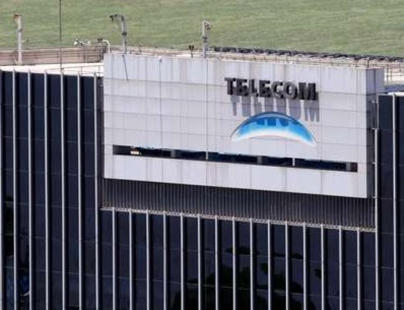 Telecom Argentina redujo sus ganancias en 2015