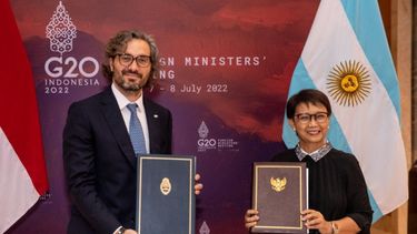 Argentina e Indonesia sellan cooperación en energía renovable y nuclear