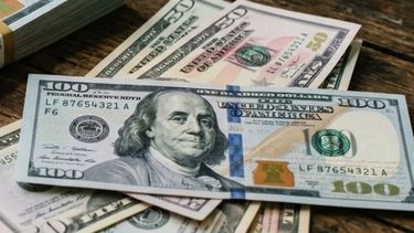 El dólar blue cerró en los 1.550 pesos para la venta.