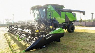 Empresa de maquinaría local lanza al mercado nueva cosechadora