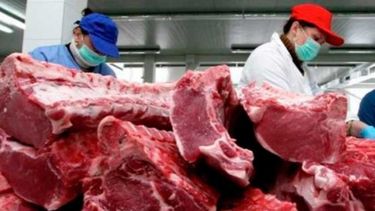Empresas involucradas en el escándalo con la carne brasileña están en Argentina