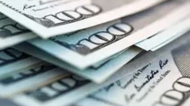 El dólar llegó a su valor máximo en casi tres meses