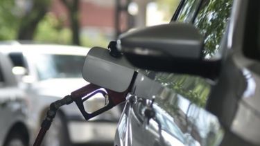 Preparan nuevos aumentos en los combustibles para enero