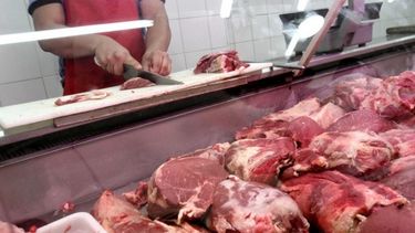 El Gobierno busca forzar una baja en la carne