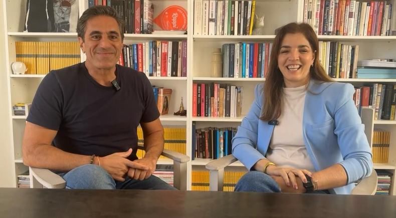 Martorell junto a Taiah.