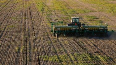 La compraventa de tierras rurales subió por tercer mes seguido