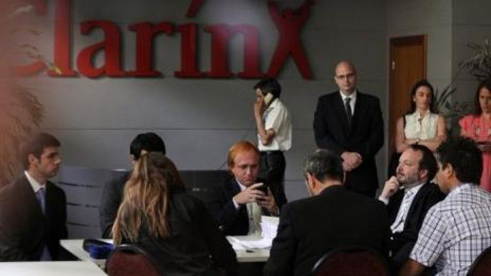 Ley de Medios: el Grupo Clarín optó por la vía de la adecuación