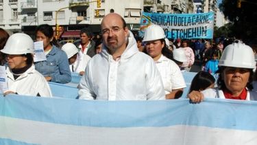 Piden la renuncia del secretario de Comercio