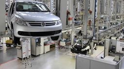 Volkswagen Brasil dejará de enviar vehículos a la Argentina por cuatro meses