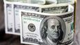 El dólar minorista cerró su cotización en los 1.098,33 pesos.