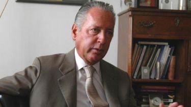 "Para crecer hay que terminar con las actitudes mafiosas"