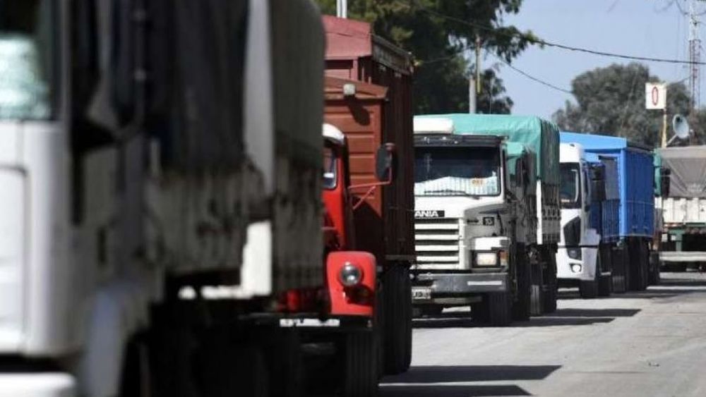 Entidades del agro se quejan por trabas en el transporte de mercaderías