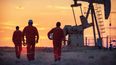 Petroleros tendrán aumento salarial cercano a 70% para febrero y marzo