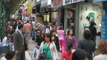 Las ventas minoristas en Córdoba cayeron cerca de 4% en abril
