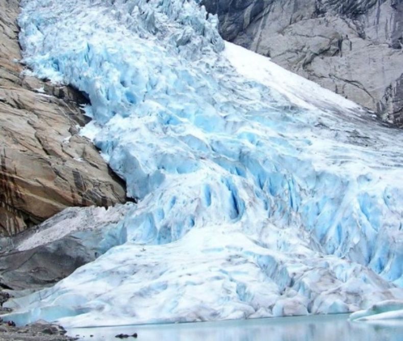 Empresarios impulsan la modificación de la Ley de Glaciares