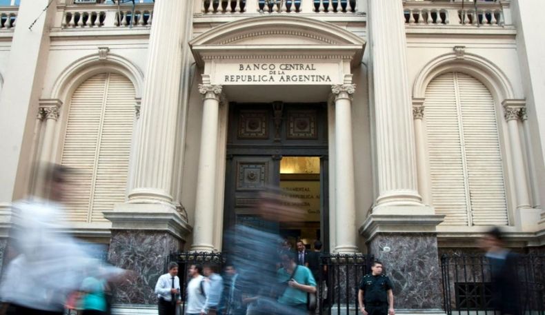 El BCRA subió la tasa de interés para combatir la inflación