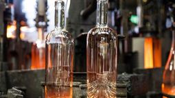 INV promete una "solución" a la escasez de botellas de vidrio