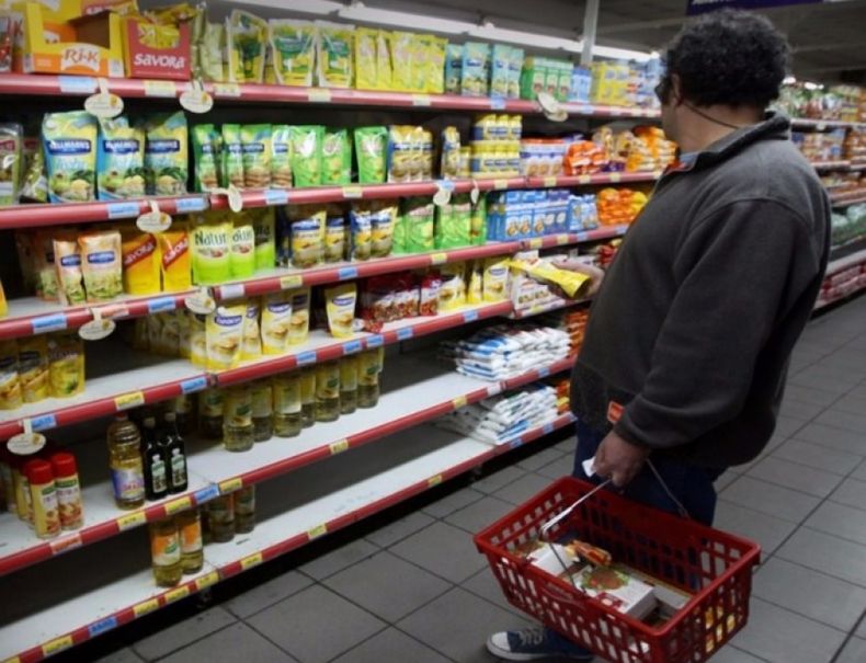 Afirman que la inflación bajó pero sigue afectando a los más pobres