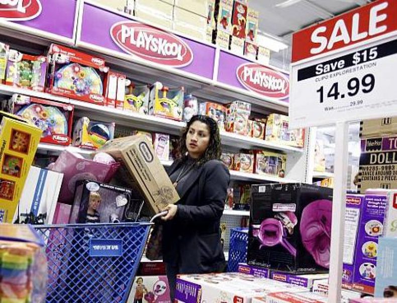 La confianza del consumidor en EE.UU. llegó a un mínimo de cuatro meses
