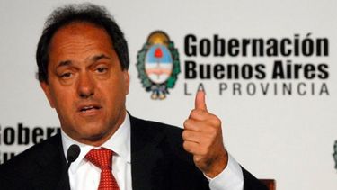 Scioli convocó nuevamente a los gremios docentes para levantar el paro