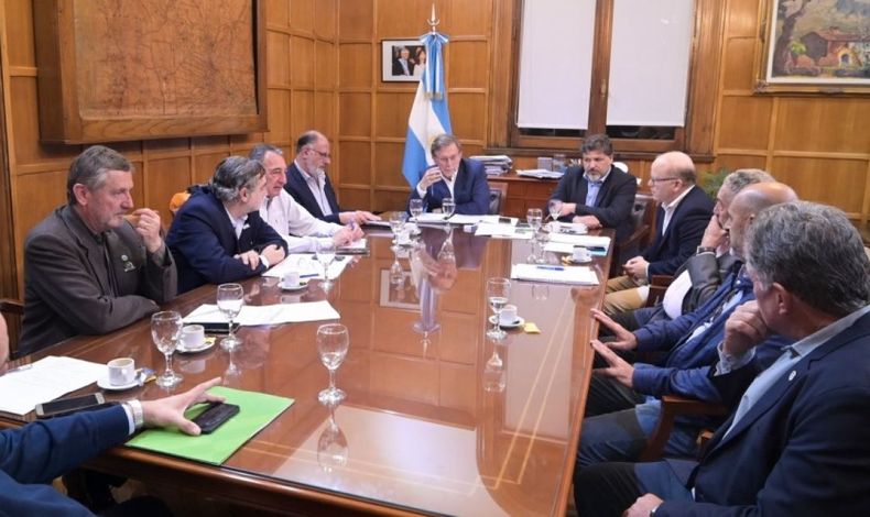 Diálogo entre Bahillo y el campo se centró en las economías regionales