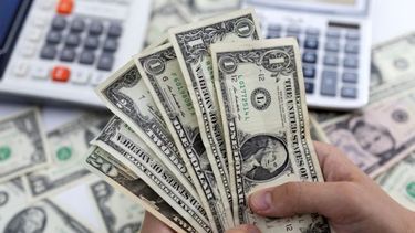 En lo que va de 2023, el dólar blue acumuló una suba de $379,