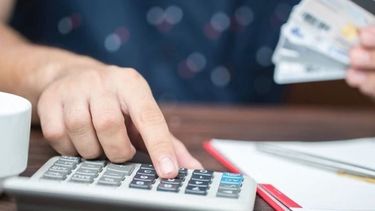 Tarjetas: el BCRA vuelve a poner la lupa sobre los bancos