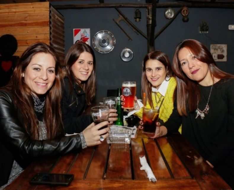 En este tipo de fechas, no solo se espera más demanda o consumo en la ciudad de Buenos Aires por parte de varias industrias, sino que además suele existir una especulación de ciertas personas que quieren aprovechar el movimiento primaveral para generar más ganancias y anticiparse a los gastos de fin de año.&nbsp;