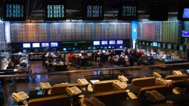 La Bolsa operó a la par de Wall Street y volvió a terreno positivo