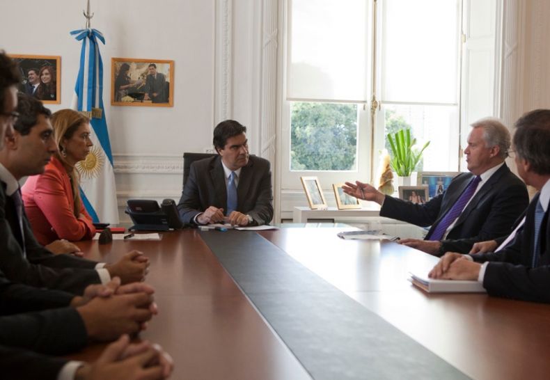 El Gobierno se reunió con directivos de General Electric Company