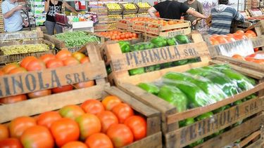 Establecieron precios de referencia para verduras y frutas en supermercados