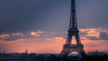 Afirman que la economía francesa tardará dos años en recuperarse