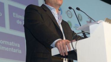 Buryaile se quejó de los precios que colocan los supermercados