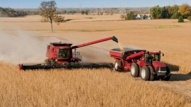 Se eleva un 30% el costo de la cosecha de soja y maíz