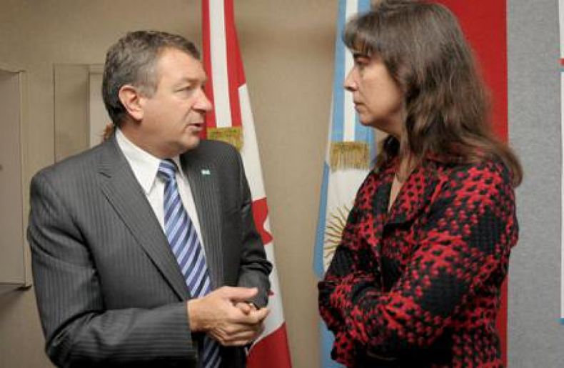 Argentina exportaría tecnología agropecuaria a Canadá