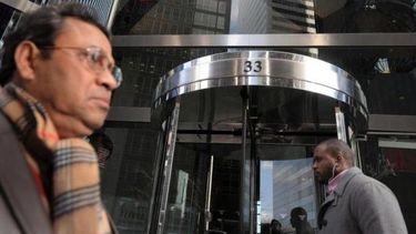 Fitch colocó la deuda de EE.UU. en perspectiva negativa