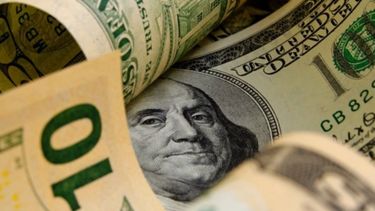 Flexibilizaron la operatoria con el dólar CCL