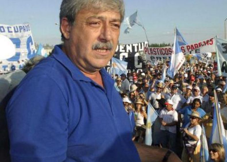 Apuntan contra Buzzi por presunta evasión en la venta de granos