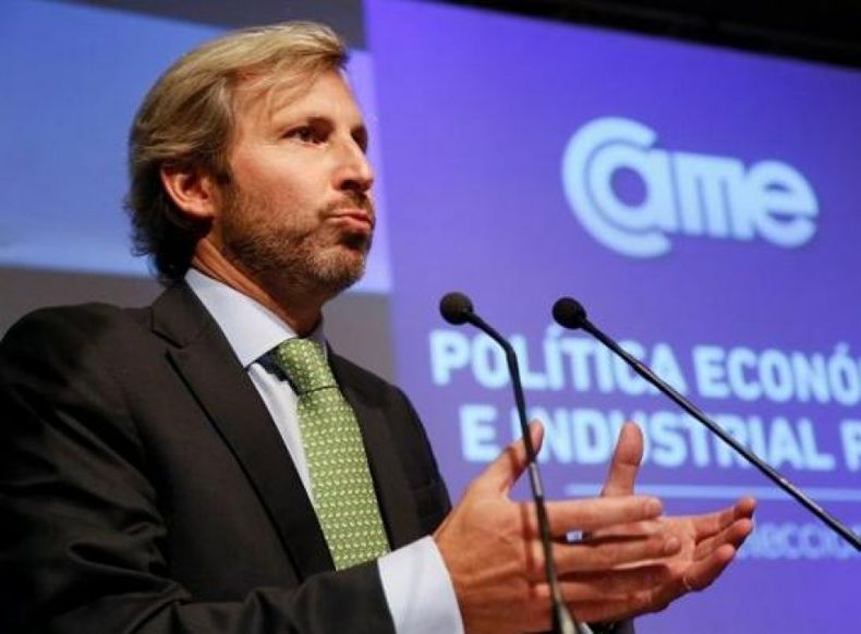 "El Estado no debe jorobar a los sectores competitivos de la economía"