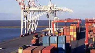 Protesta de sindicalistas granarios paraliza la actividad en los puertos