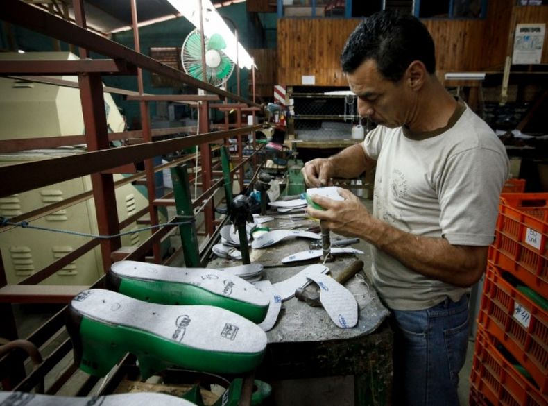 Las medidas económicas del macrismo no mejoraron la situación de las PYMES