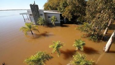Federación Agraria pide asistencia oficial urgente para inundados del Paraná