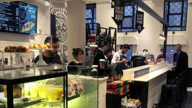 Las claves para mantenerse a flote y convertirse en un emprendedor exitoso. Las claves para mantenerse a flote y convertirse en un emprendedor exitoso.