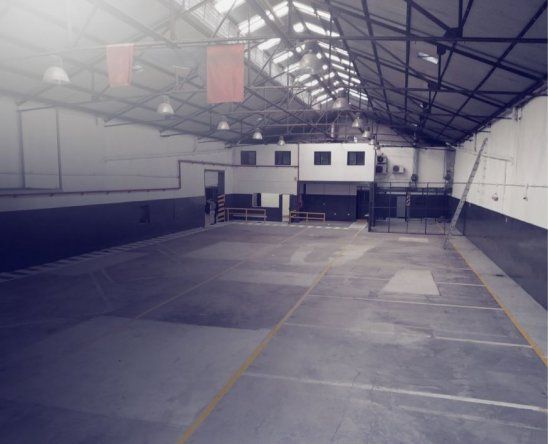 El nuevo centro de almacenamiento y distribución del Grupo Traslada está repartido en dos amplias naves.