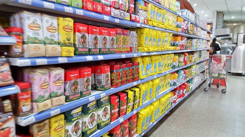 La demanda del producto en las góndolas.
